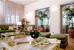 15. Hotel Mignon