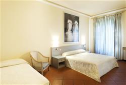 6. Hotel Mignon