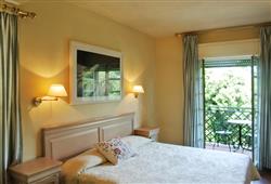 5. Hotel Mignon