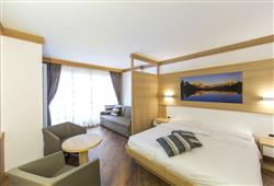 2. Hotel Crepes de Sela