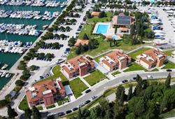 1. Residence Marina