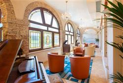 12. Hotel Antico Monastero