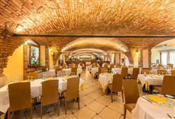 8. Hotel Antico Monastero