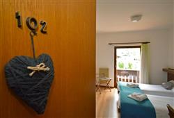 8. 5denní zájezd s dopravou, polopenzí a skipasem v ceně – hotel Comelico