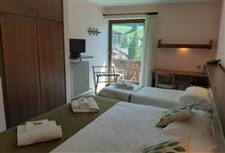 13. 5denní zájezd s dopravou, polopenzí a skipasem v ceně – hotel Comelico