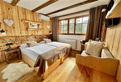 4. Hotel Ribno - lyžařský balíček s denním přejezdem, wellness a polopenzí v ceně