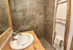 16. Hotel Ribno - lyžařský balíček s denním přejezdem, wellness a polopenzí v ceně