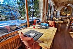 23. Hotel Ribno - lyžařský balíček s denním přejezdem, wellness a polopenzí v ceně