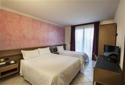 3. Hotel Maraschina