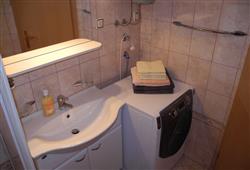 10. Apartmánový dům Ela
