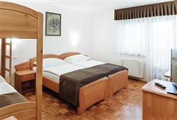 12. Hotel reAktiv