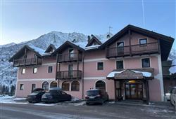 18. 6denní zájezd (denní přejezd) s dopravou, polopenzí a skipasem ceně – hotel Locanda Locatori