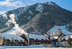 19. Hotel Kompas (se skipasem)