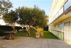 10. Villa Yachting