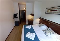 12. 5denní zájezd (denní přejezd) s dopravou, polopenzí a skipasem v ceně – hotel Comelico