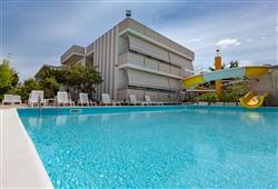 1. Residence Holiday Club