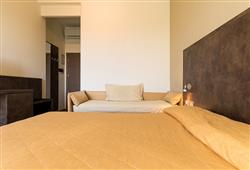 6. Hotel Sabrina