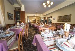 11. Hotel Bristol (Lavagna, plná penze)
