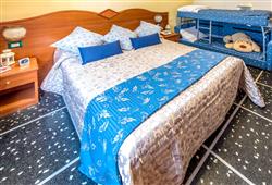 4. Hotel Bristol (Lavagna, plná penze)