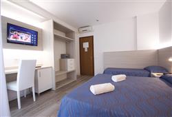 4. Hotel Serenella