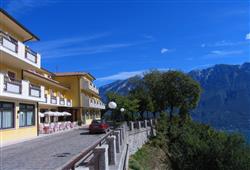 20. Hotel La Rotonda (apartmány s polopenzí)
