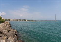 16. Hotel Atico