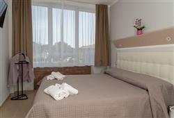 2. Hotel Atico