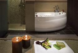 11. Hotel St George Ski & Holiday