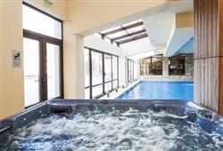 6. Hotel St George Ski & Holiday