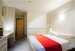 8. Hotel Garden Sea (plná penze)