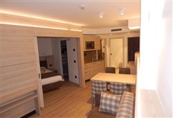 6. Hotel Canada - Pinzolo (polopenze)