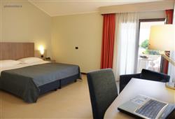 6. Hotel Heraclea