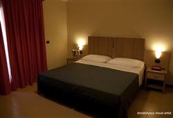 7. Hotel Heraclea