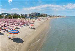 5. Residence Beach