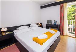 4. Hotel Hvar