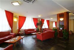 9. Eurhotel Residence