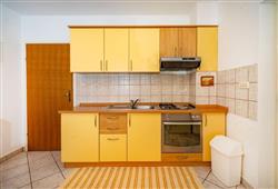 5. Apartmánový dům Emina