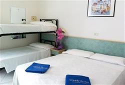 12. Hotel Strand