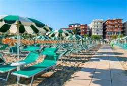 41. Hotel Strand
