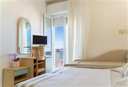 11. Hotel Strand