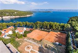 36. Hotel Hvar