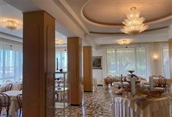 7. Hotel  Adriatica
