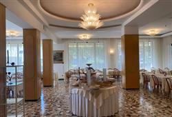 8. Hotel  Adriatica