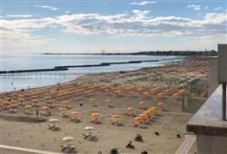 13. Hotel  Adriatica