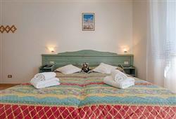 5. Hotel Aurora (Civetta)