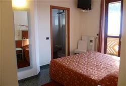 4. Hotel Derby