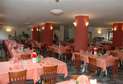15. Hotel Derby