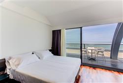 6. Hotel Kursaal