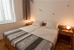4. Hotel Barba