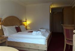 3. Sporthotel Romantic Plaza